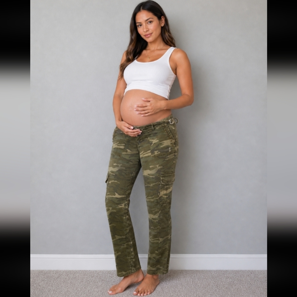OLD NAVY maternity Camo Cargo distressed jeans Small